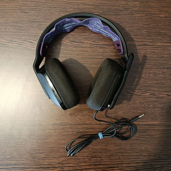 Casti Gaming Logitech G335