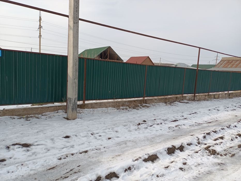 Времянкасымен жер сатылады.