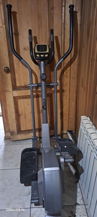 Беговая дорожка в хорошем состояний