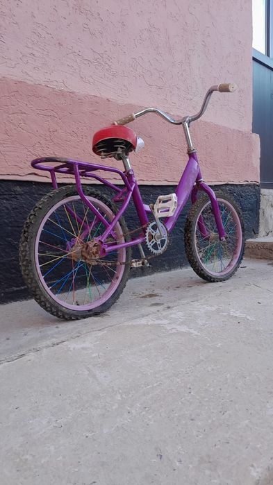 Велосипед қыз балаға