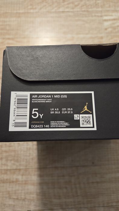 Nike Air Jordan 1  37.5 EU нови