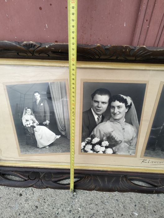 Антикварна дървена рамка с триптична сватбена снимка