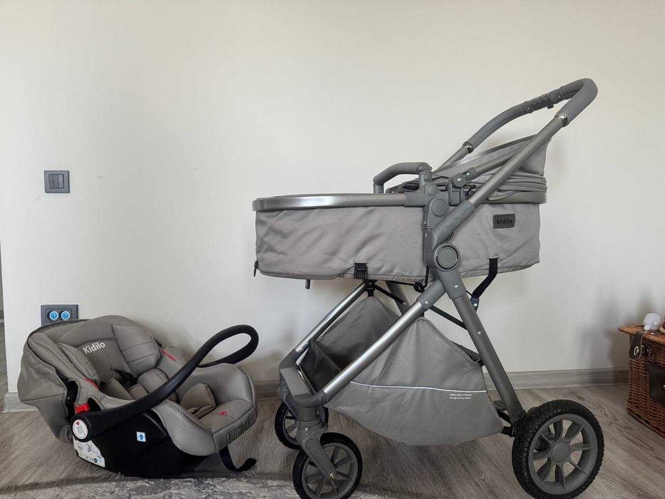 Продам комплект Детская коляка + Автокресло