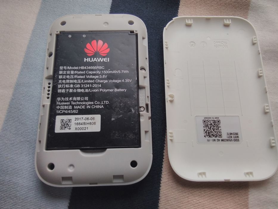 високоскоростнна 4G LTE бисквитка рутер за сим карти на Виваком