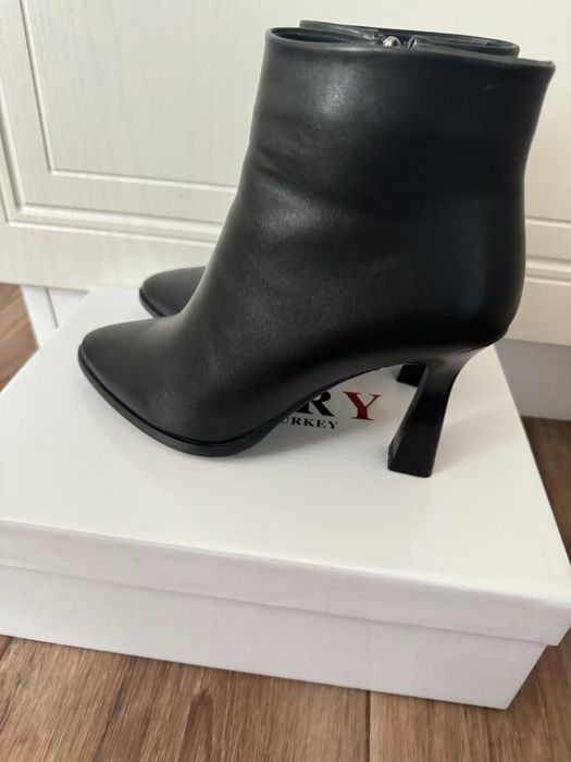 Женская обувь