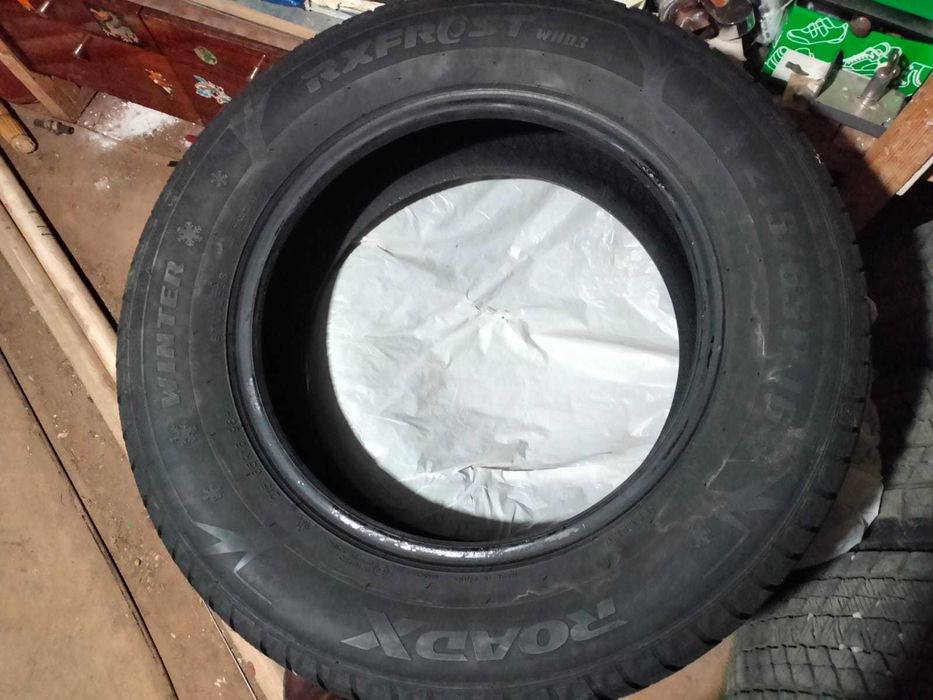 Автошины зимние 215/65 R16