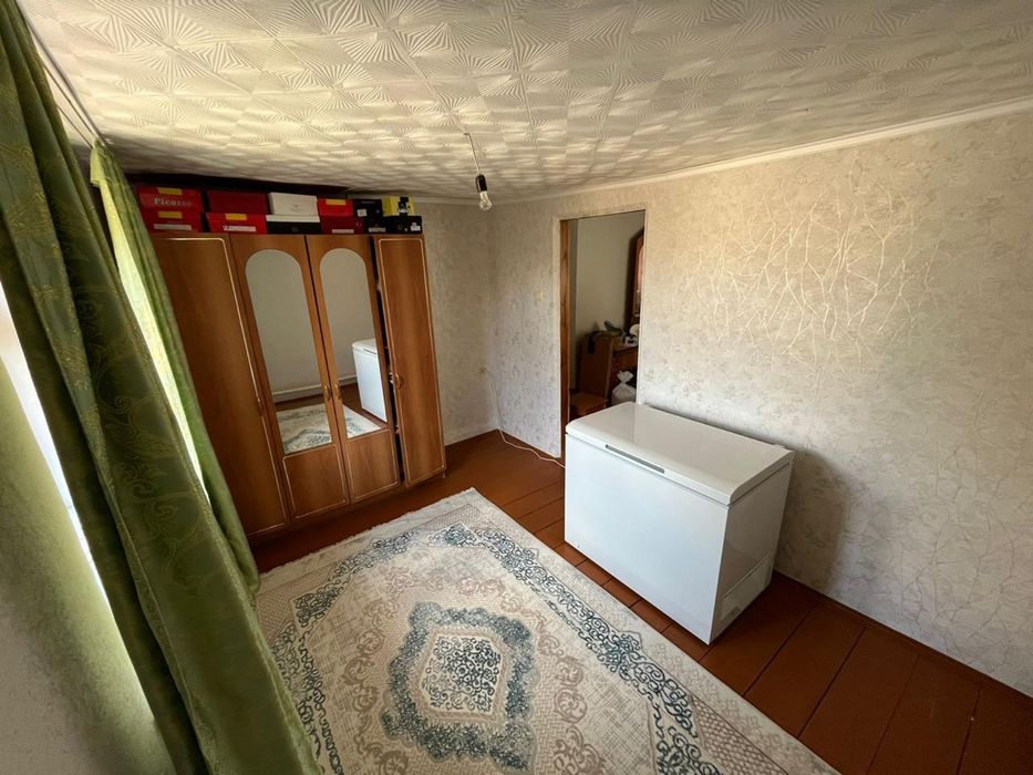 Продается частный дом. Во дворе 2 дома