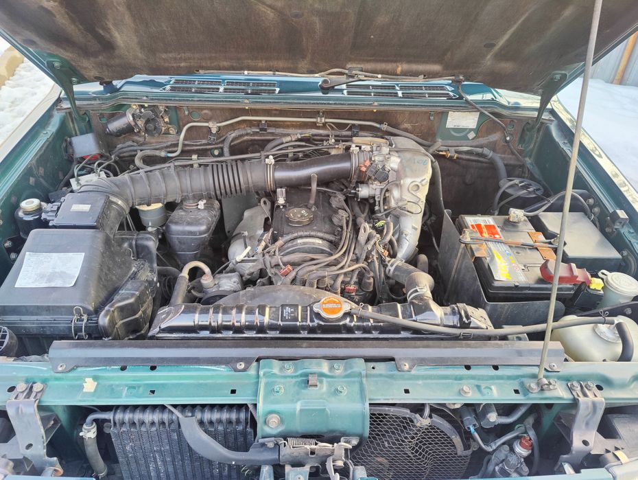 Mitsubishi PAJERO 1997г. 2.4 бензин