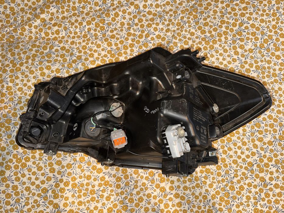 Far LED dreapta Suzuki SX 4 S Cross