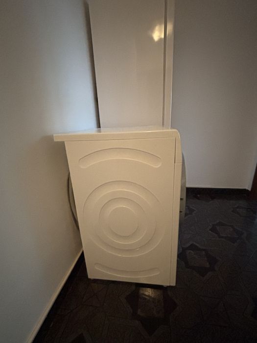 Pachet electrocasnice: Mașină de spălat Bosch + Frigider Sharp