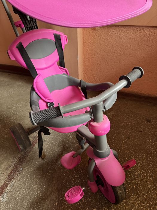 Vand tricicleta pentru copii. Culoare roz. Maner detasabil.
