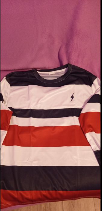 Tricou mânecă lungă albastru, roșu , alb XL noua