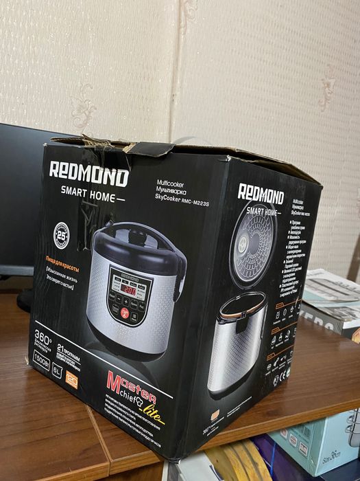 Мультиварка redmond rmc m223s