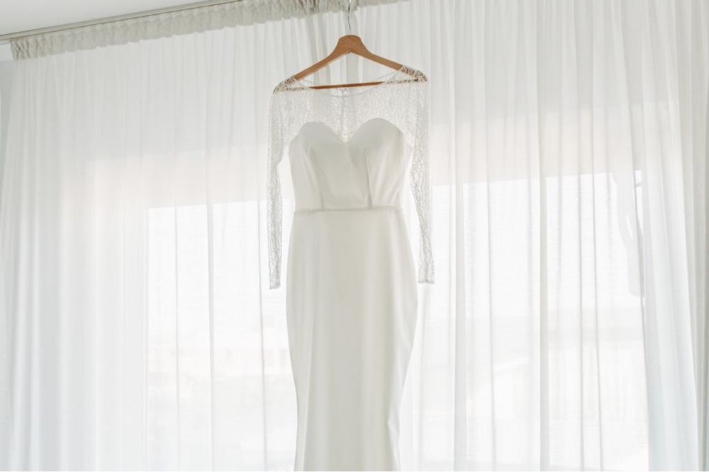 Rochie de mireasa alba, tip sirena, dupa model Rhea Costa