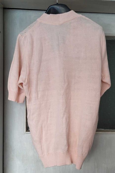 Продава вълнени фанела , пуловер, жилетка, елек ръчно плетени