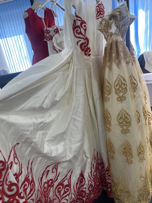 Платья с национальными узорами