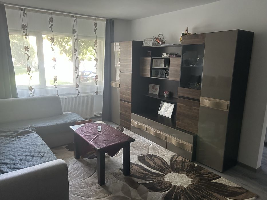 Apartament 3 camere M16 str.Careiului colt cu str.musetel