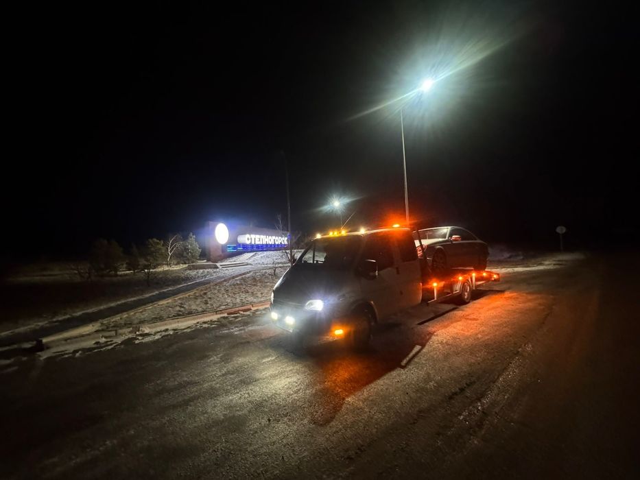 Продам  эвакуатор  форд.