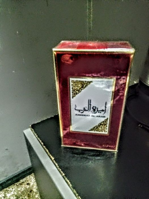 Продаются духи женские