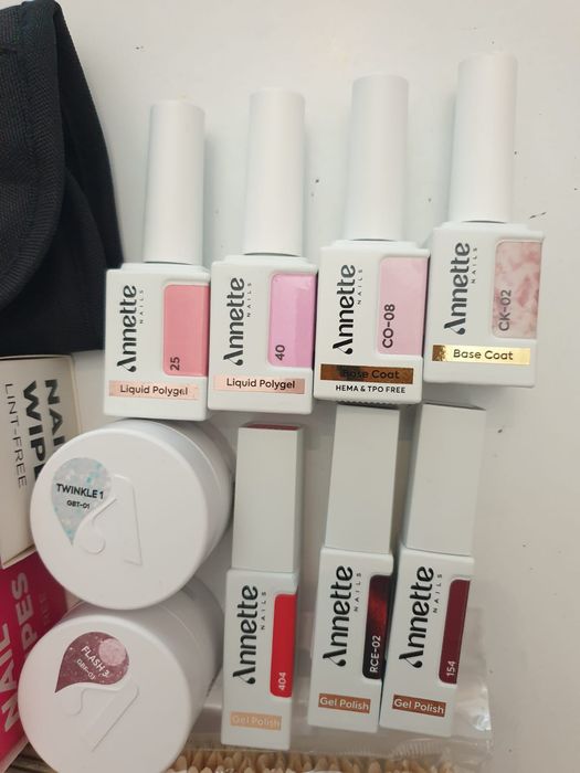 Vand set produse manechiura  NOI la jumatate de pret