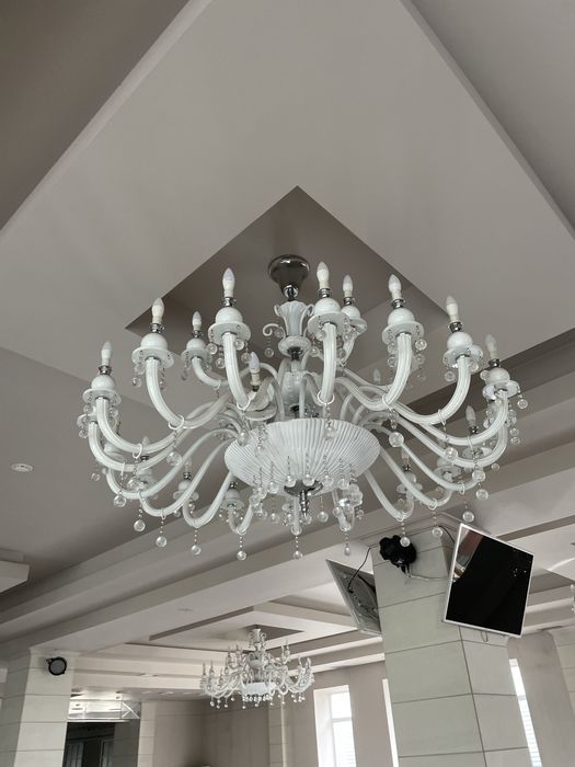 Люстры для зала 6шт