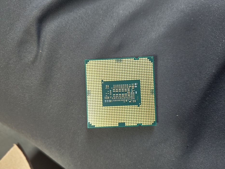 Продам процессор i5-10400f