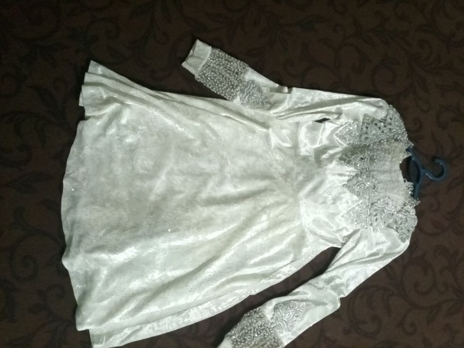 Pul zarur boʻlgani uchun sotayapmiz