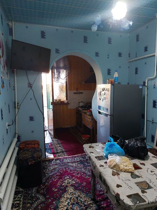 Срочно квартира сотилади, нархи Яна келишилади, ипотекага хам берилади