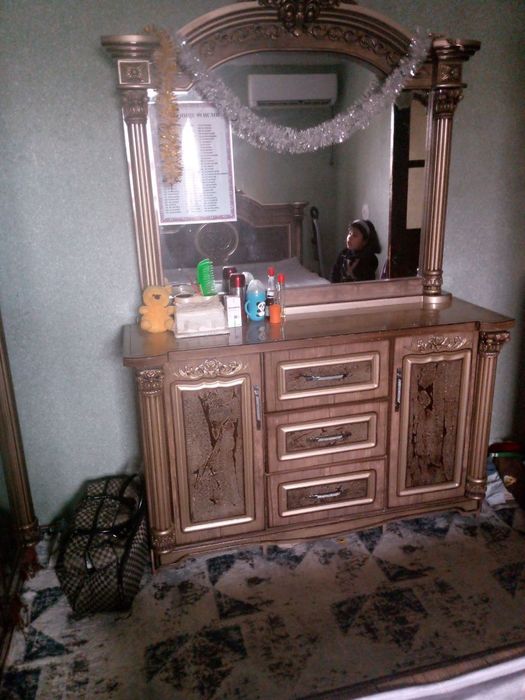 Mebel sotiladi holati yangi ideal holatda