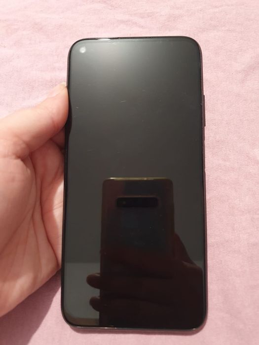 Vând telefon Huawei P40 Lite