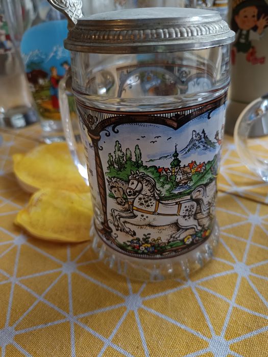 Халби и чаши за бира