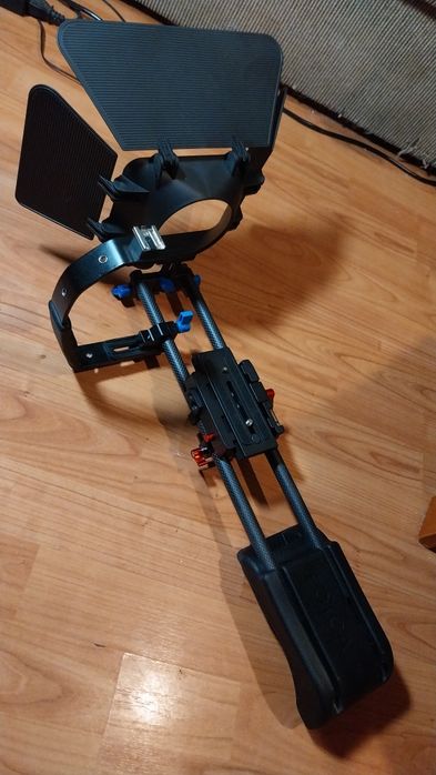 Rig camera foto video cu matte box