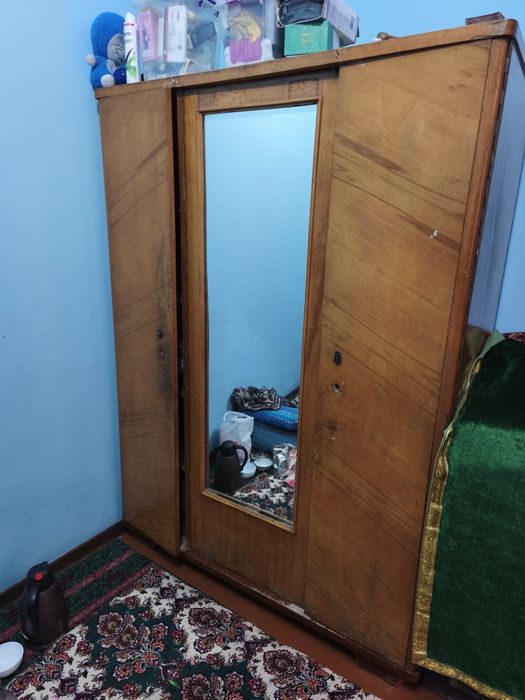 Продам Шифонер и монежка