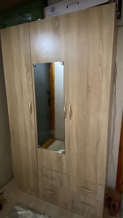 2 шкафа и кровать