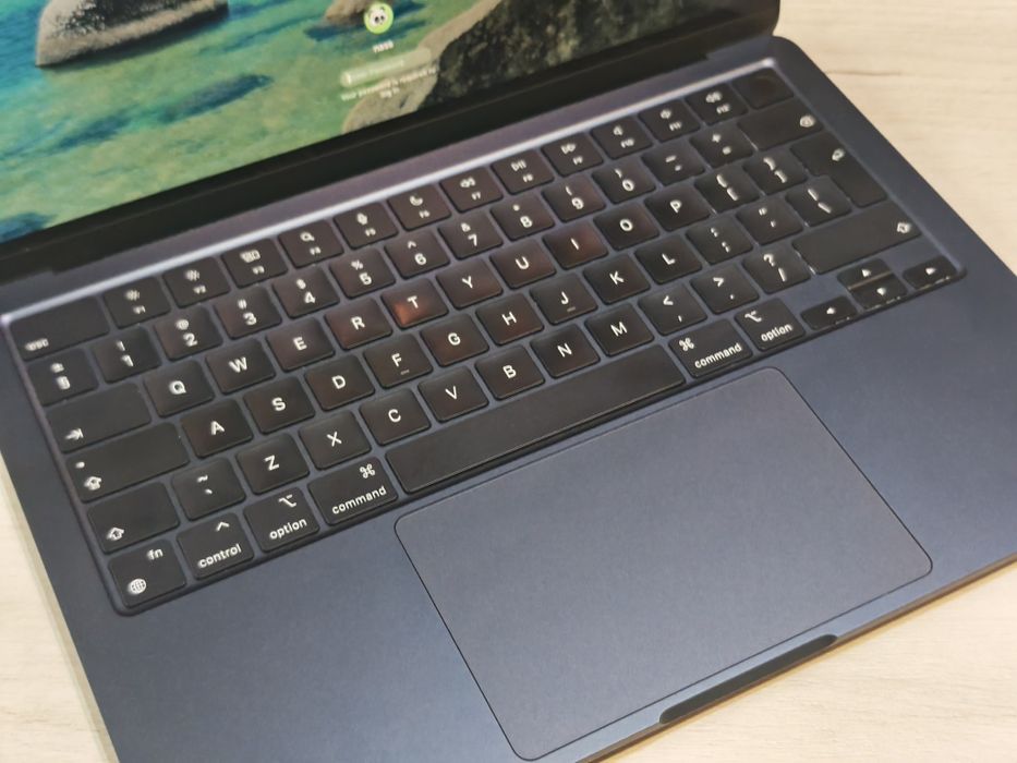 Macbook Air 13.6" M2 8 GB RAM 256 GB