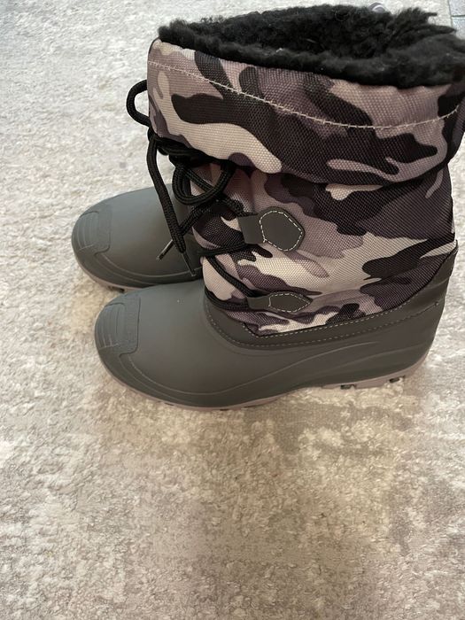 Vând cizme zăpadă