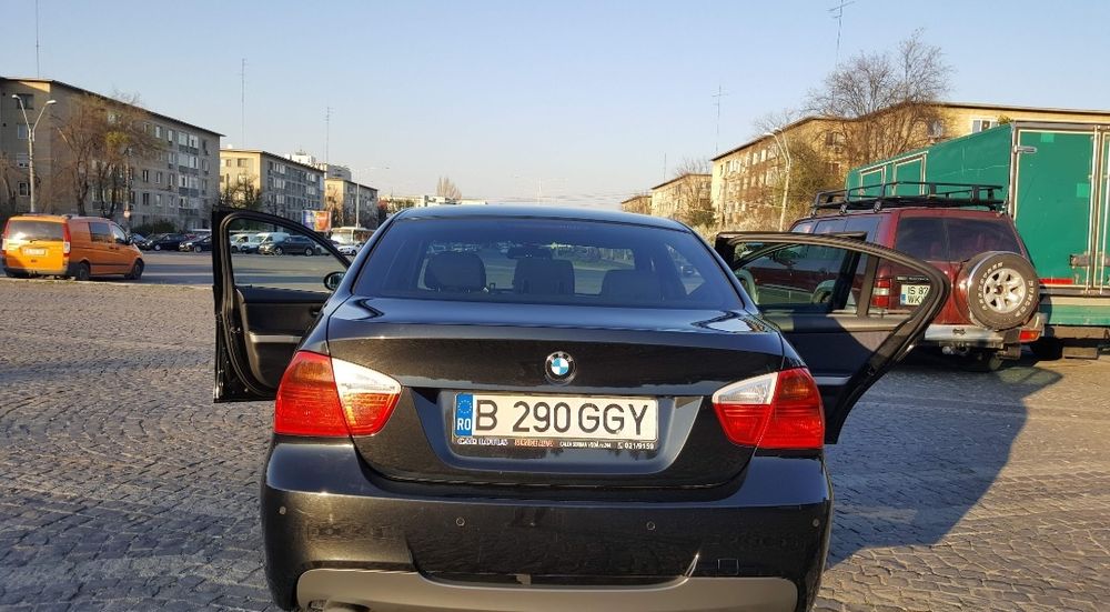 BMW E90  320d- 2008 -DIESEL - NEGRU - 5 UȘI - MOTORIZARE 2.0 - STARE BUNĂ