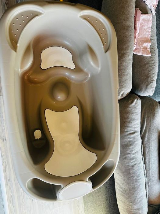 Бебешка вана със стойка