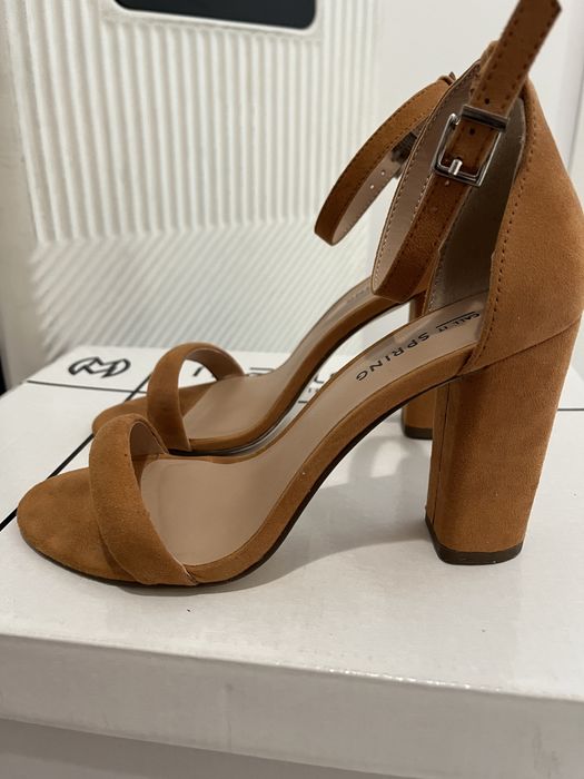 Босоножки фирмы Call it spring