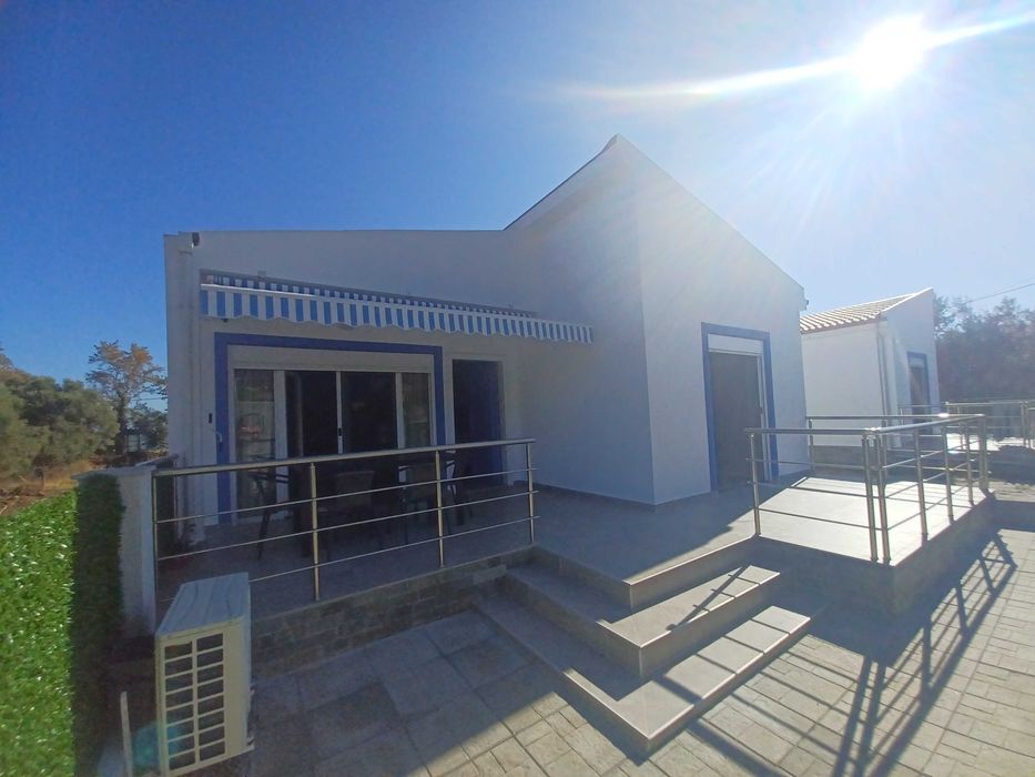 Продава къща до морето 70 м2 с двор 180 м2, Неа Кердилия, Гърция