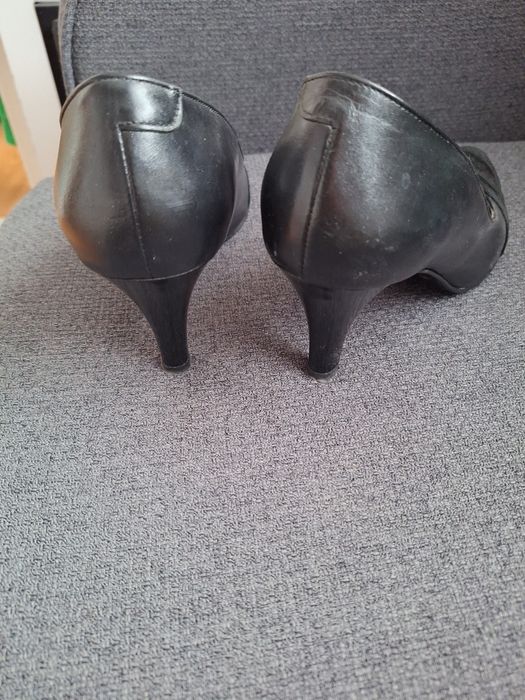 Pantofi eleganți de dama