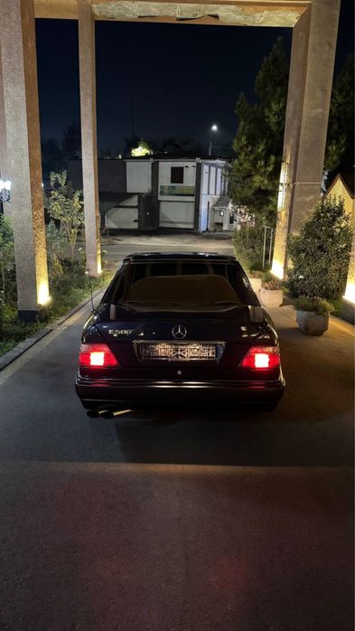 Mercedes Benz W124 E500 Volchok