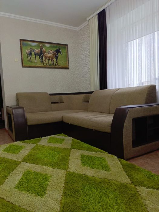 Продам 3 ком. кв. в коттедже на 4 хозяина ( таунхаус)