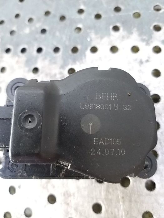 Motoras clapeta aeroterma opel astra j u9518001