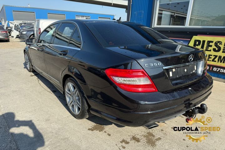 Usa / Portiera spate stanga culoare 197 Negru Obsidian Mercedes-Benz