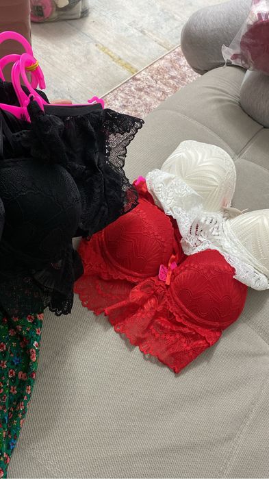 Продам женское белье  лифчик