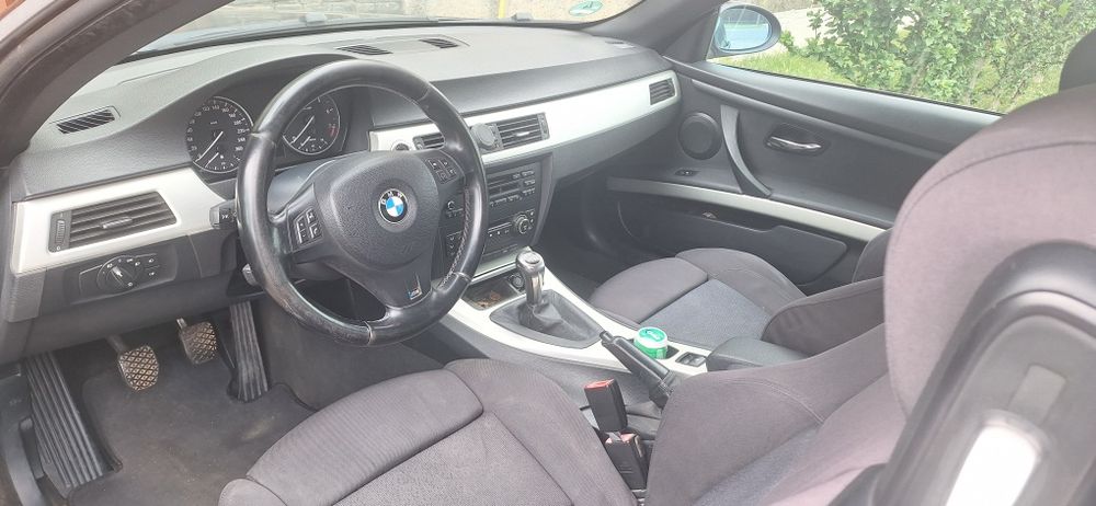 BMW cabrio 320i..