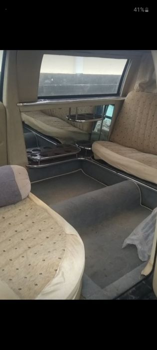 Мереседес лимузин