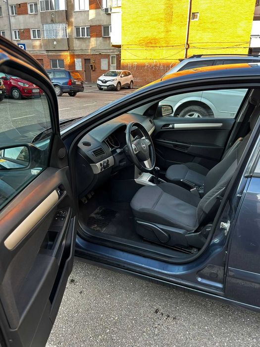 Opel astra H Seddan 1.6 benzina, 2008