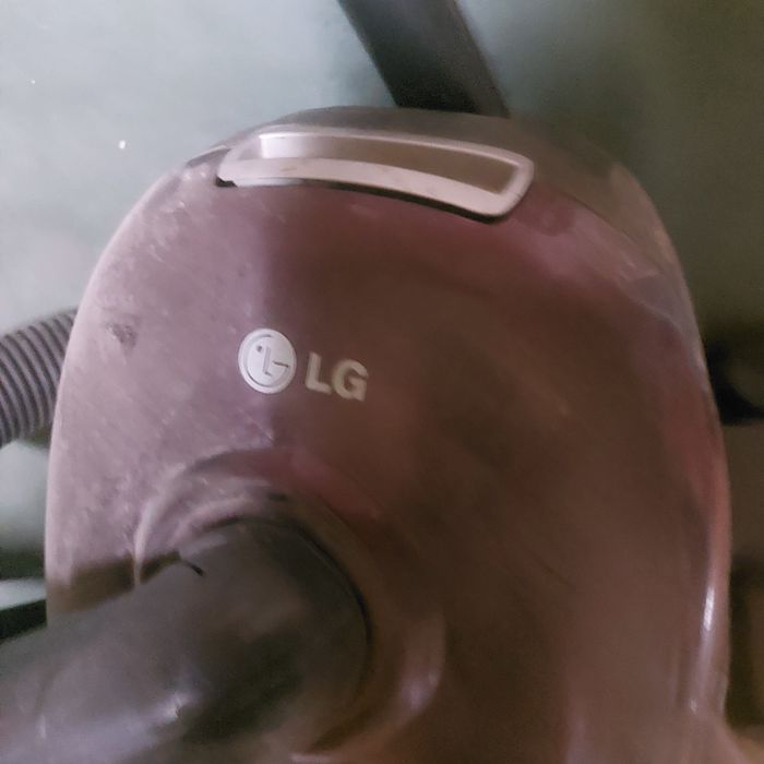 Продам пылесос lg